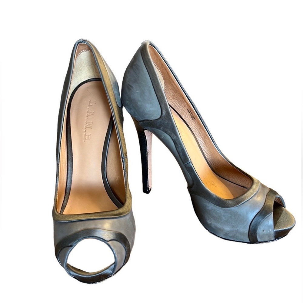 EUC LAMB Gray Leather Heels (7)